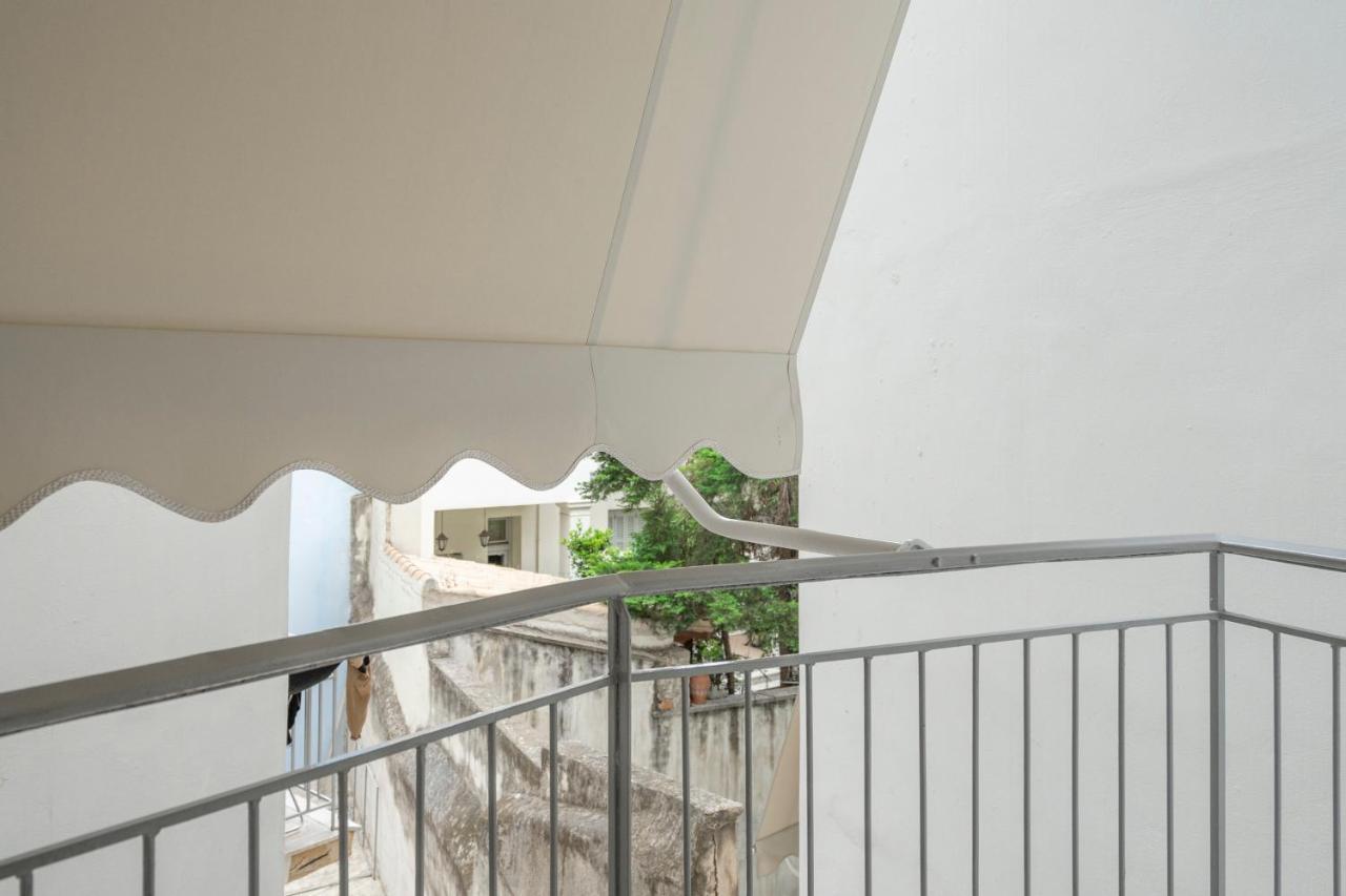 Luxury Studio Apartment In The Heart Of Атина Екстериор снимка