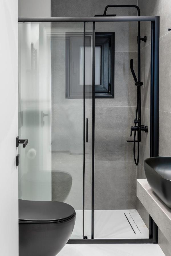Luxury Studio Apartment In The Heart Of Атина Екстериор снимка