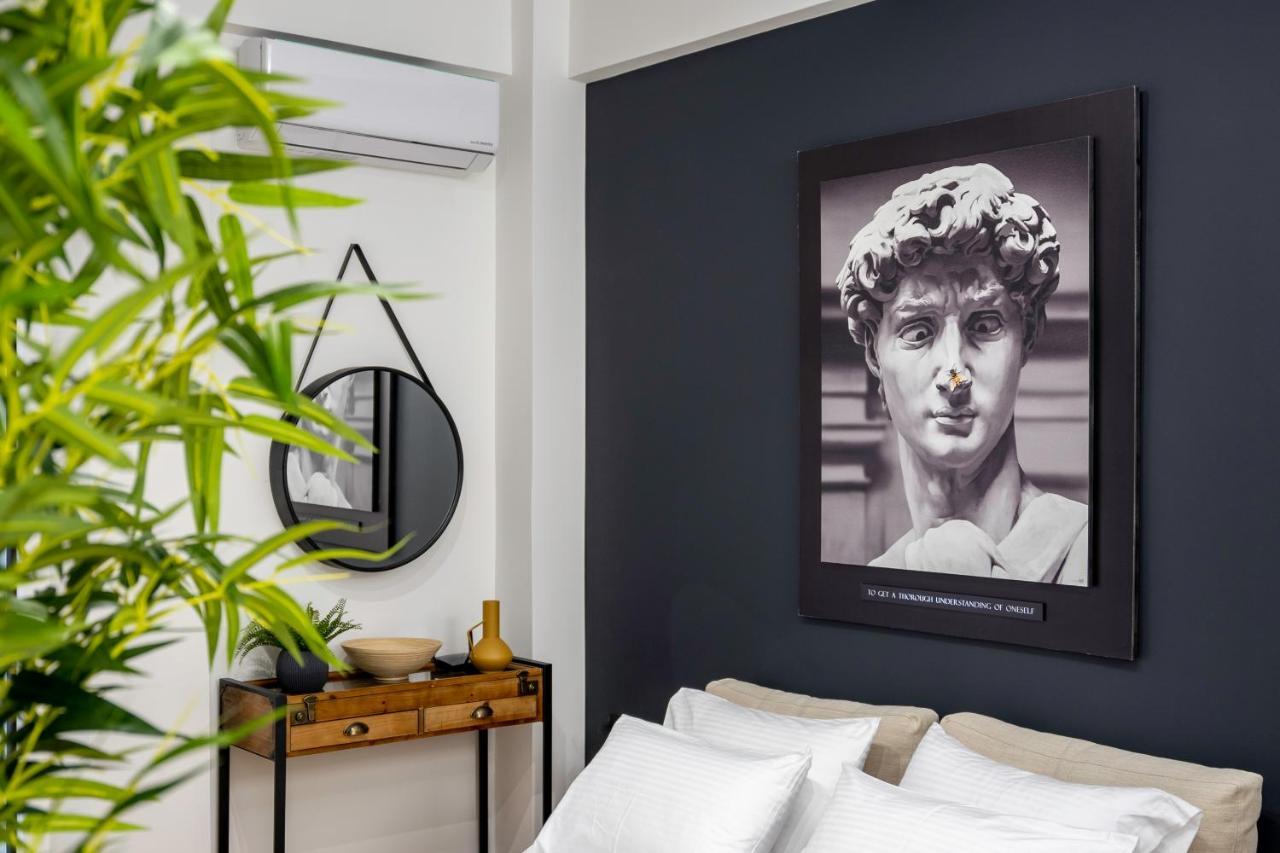 Luxury Studio Apartment In The Heart Of Атина Екстериор снимка