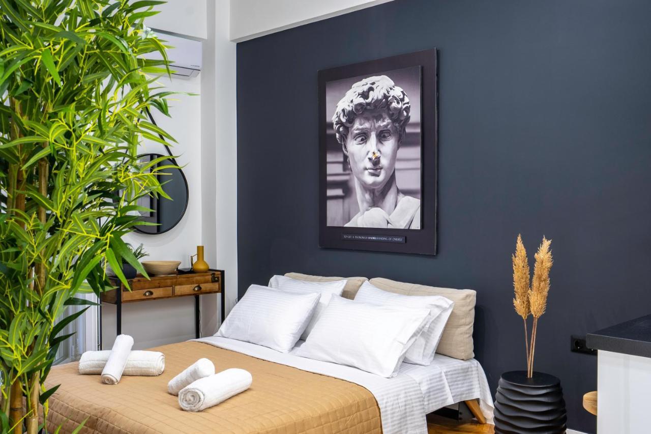 Luxury Studio Apartment In The Heart Of Атина Екстериор снимка